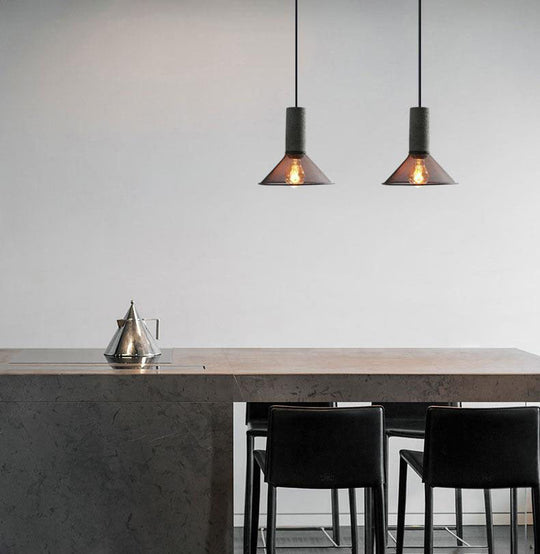Warme Industriële Plafondlamp met Modern Design