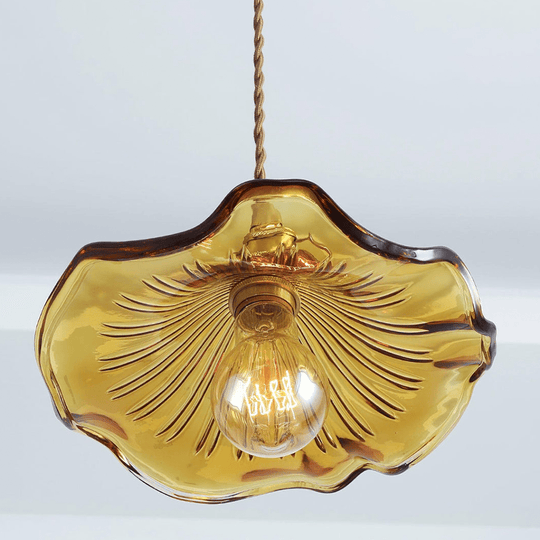 Elegante Glazen Hibiscusbloem Hanglamp met Stijlvol Design