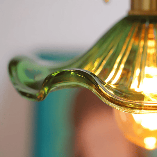 Elegante Glazen Hibiscusbloem Hanglamp met Stijlvol Design