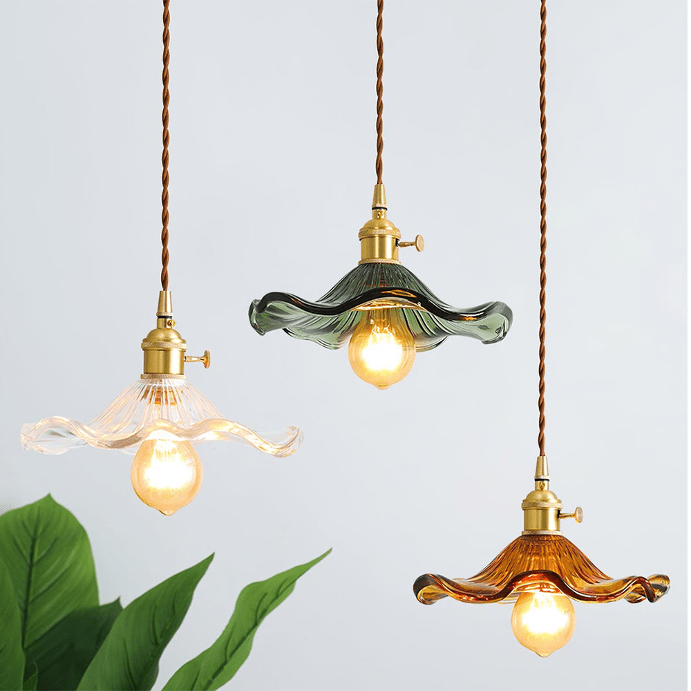 Elegante Glazen Hibiscusbloem Hanglamp met Stijlvol Design
