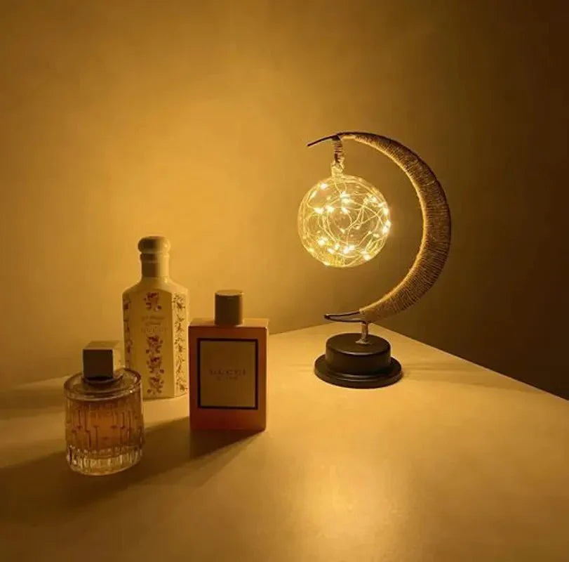 Sfeervolle LED Tafellamp van Glas met Warm Licht in Maandesign