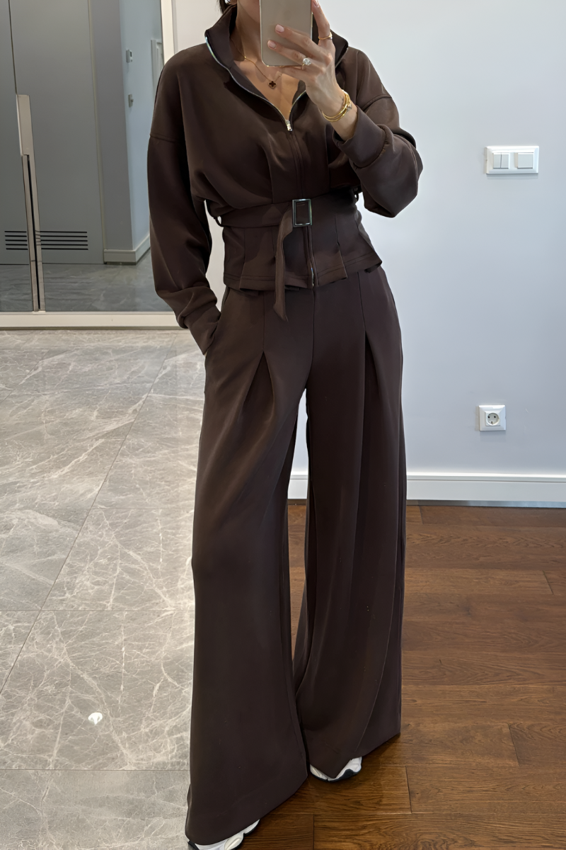 Lavi™ | Moderne getailleerde tweedelige outfit