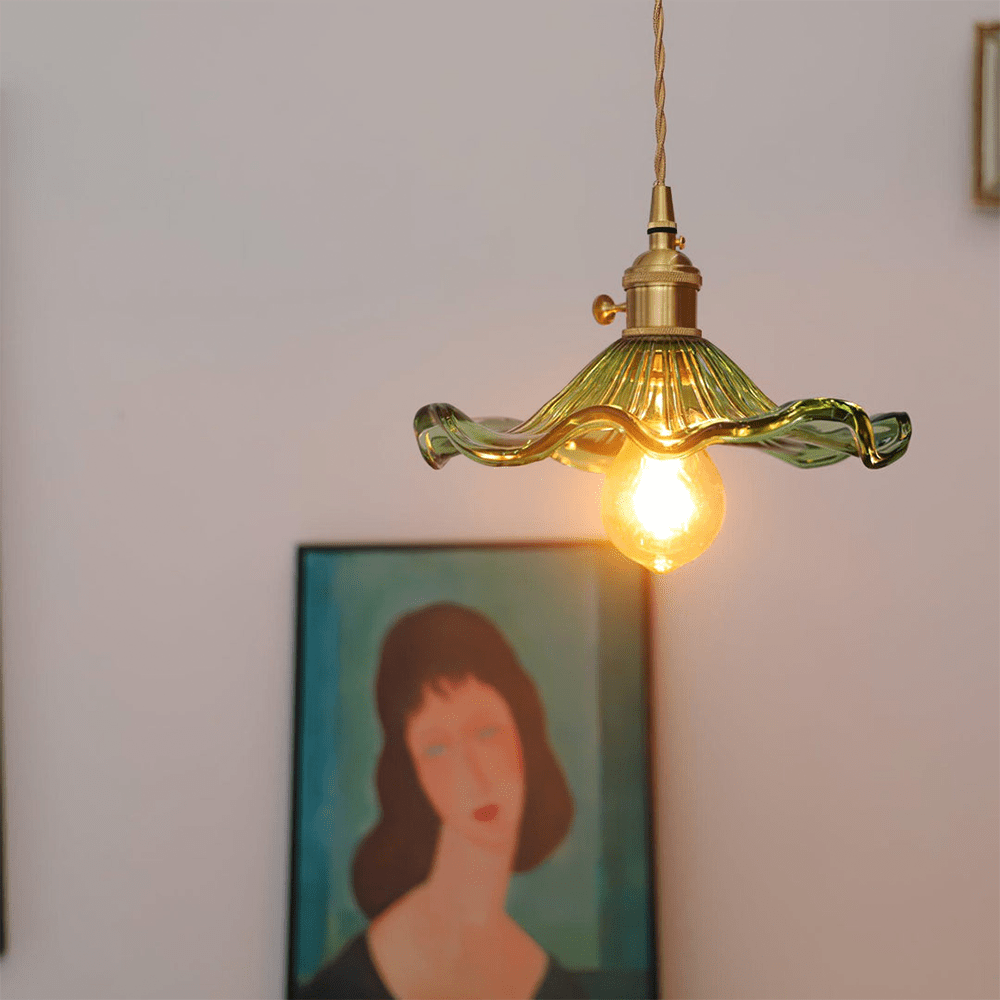Elegante Glazen Hibiscusbloem Hanglamp met Stijlvol Design