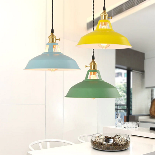 Retro Hanglamp in pastel kleuren voor een Abstract Design
