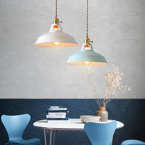 Retro Hanglamp in pastel kleuren voor een Abstract Design