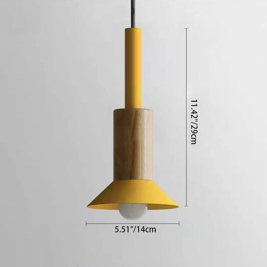 Scandinavische Houten Hanglamp met Kleurrijk Design