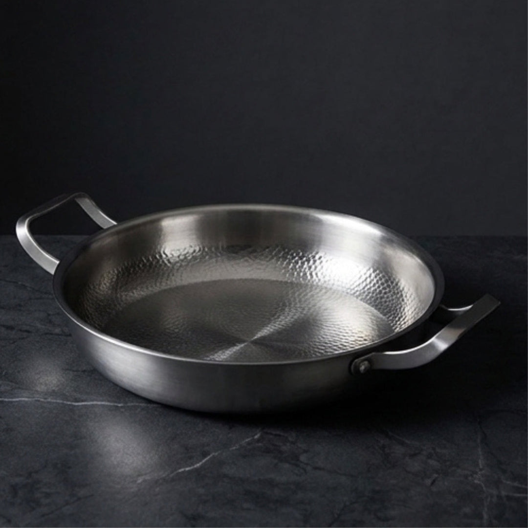 Gehamerde Titanium Sauteerpan met Twee Grepen