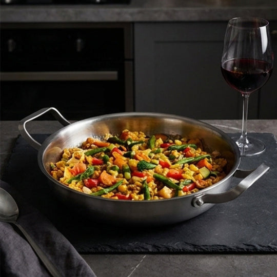 Gehamerde Titanium Sauteerpan met Twee Grepen