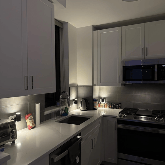 Dimbare LED Stekkerlamp met Sensor voor Moderne Interieurs