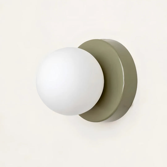 Minimalistische Scandinavische Wandlamp met Glazen Kap