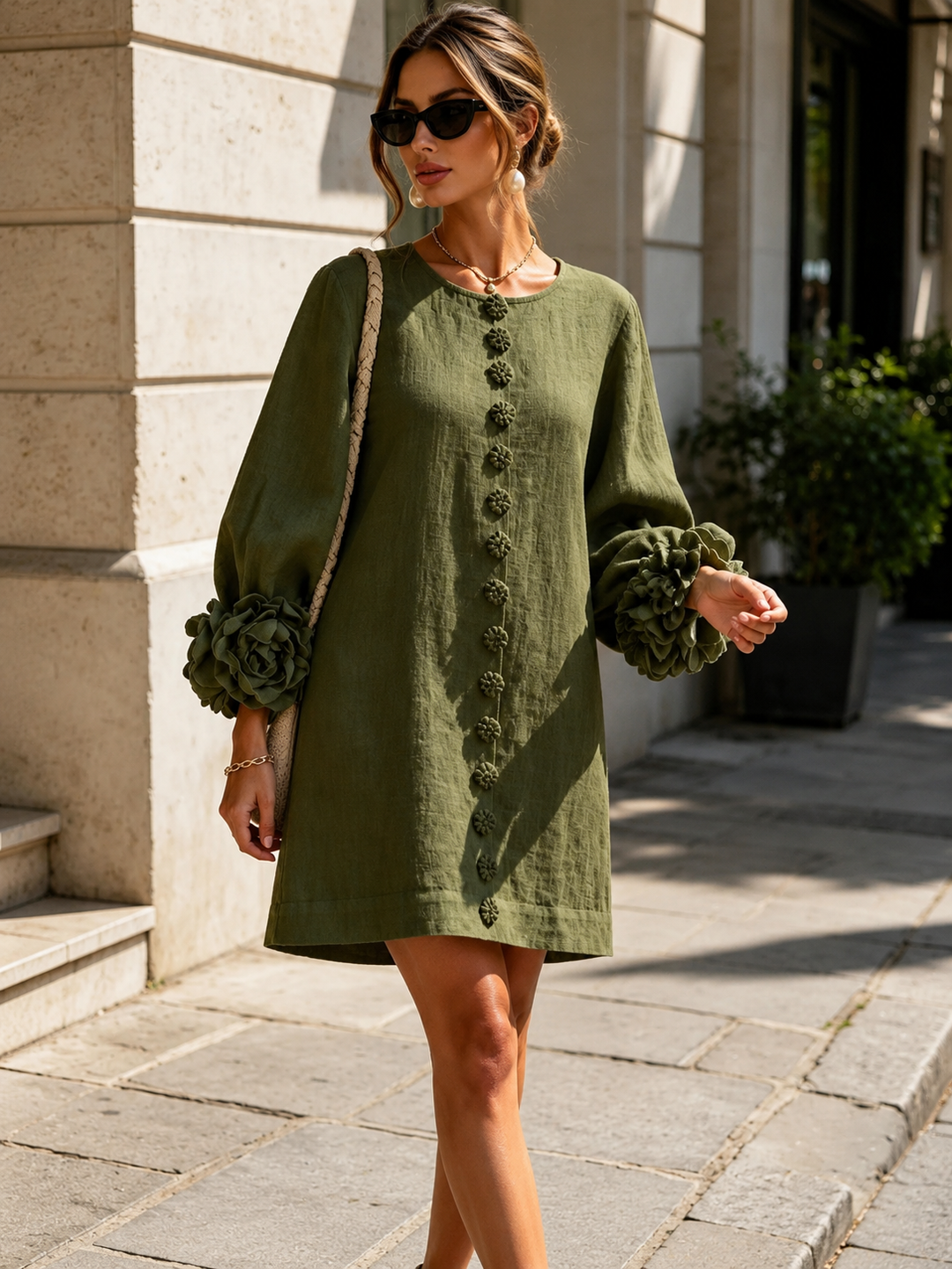Elsje™ | Elegante Mini Jurk Met Bloemdetails Aan De Mouwen