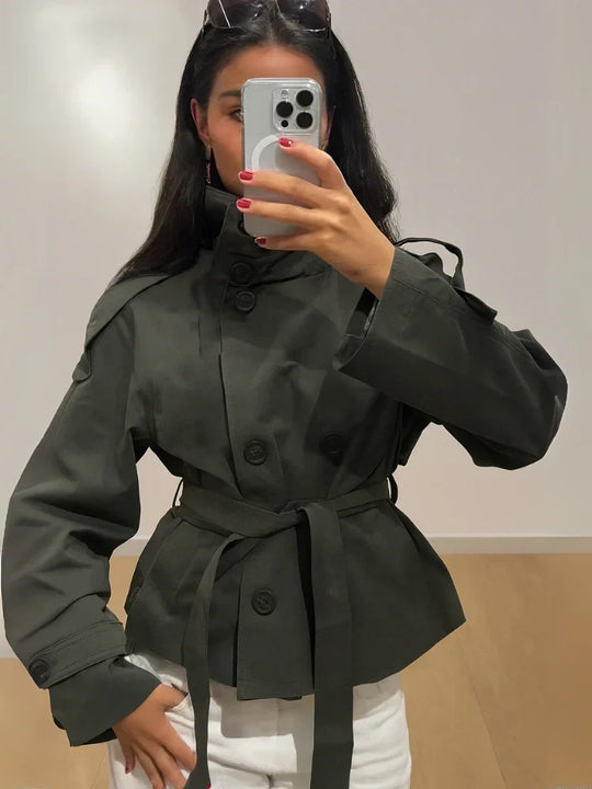Sira™ | Stijlvolle korte trenchcoat